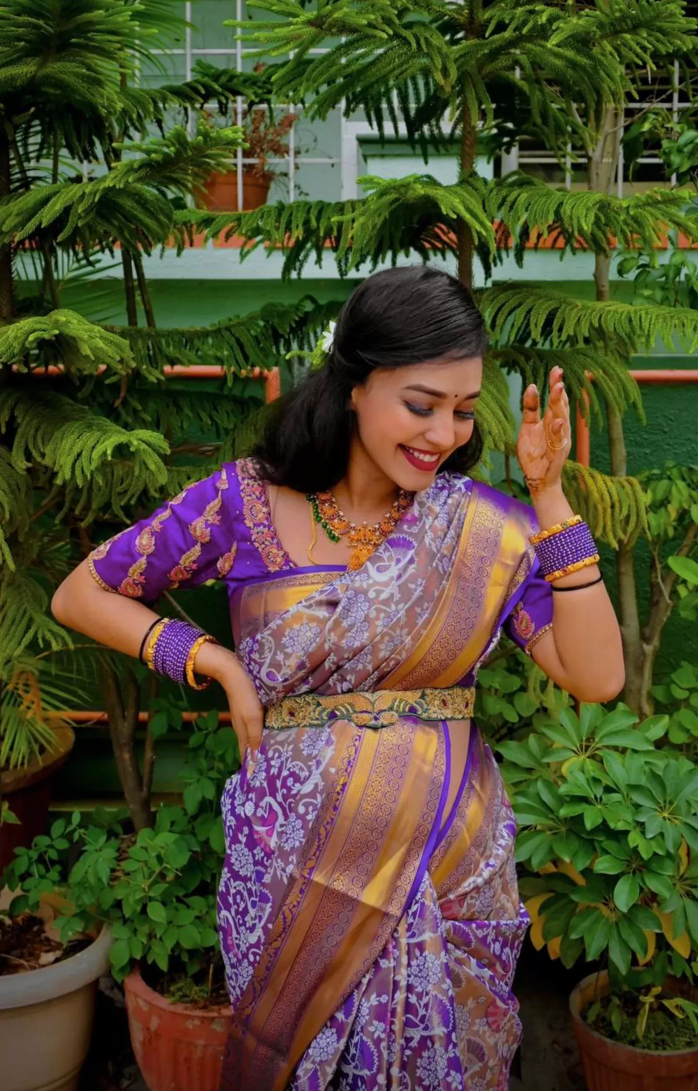 Purple n Gold-Toned Jacquard Woven Design Kanjivaram Pattu Silk Saree