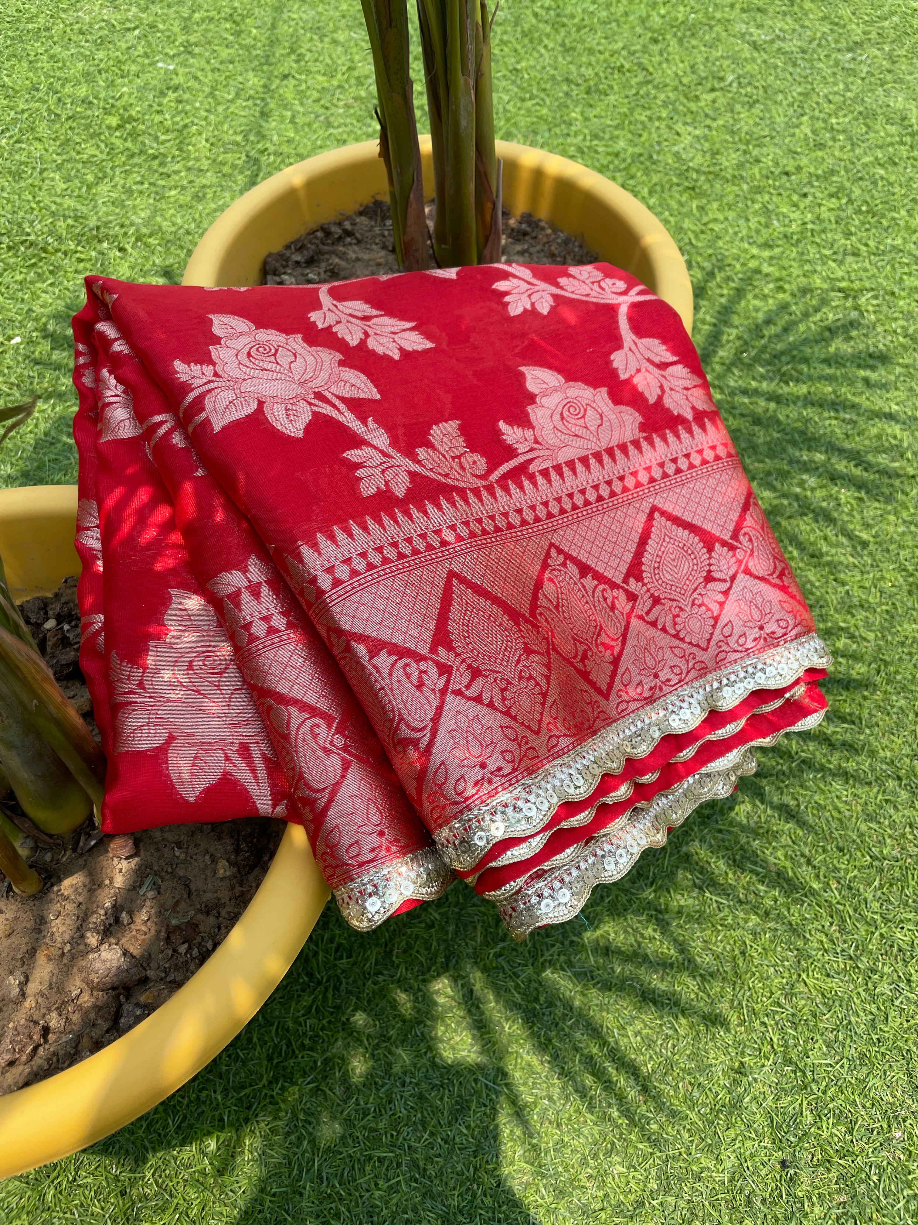 New Wedding Wear Red Color Soft Banarasi Silk Jacquared Zari Weaving With Lace Border Work Fancy Designer Saree