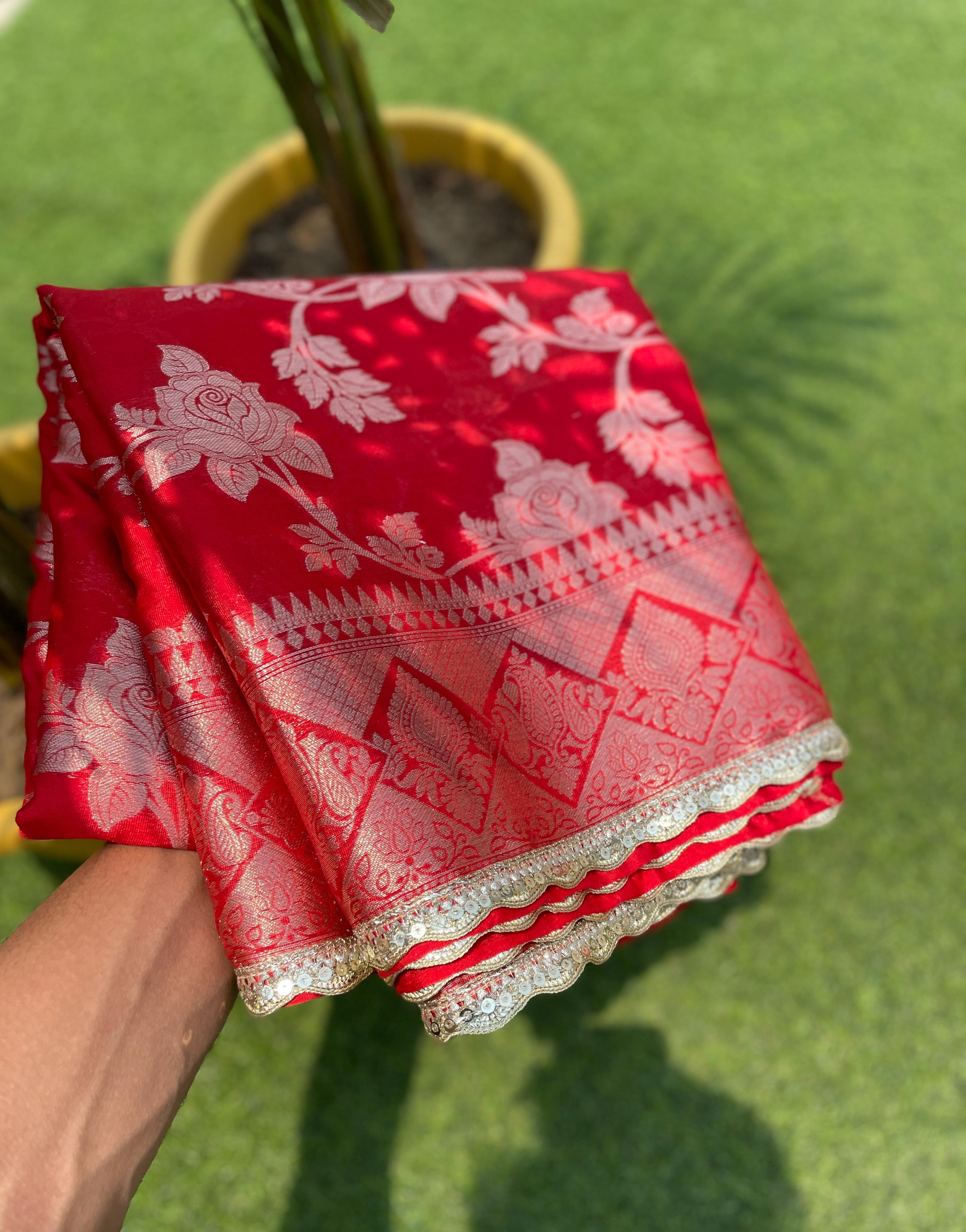 New Wedding Wear Red Color Soft Banarasi Silk Jacquared Zari Weaving With Lace Border Work Fancy Designer Saree