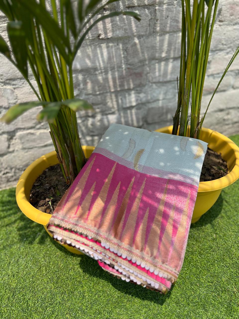 New Wedding Wear Silver Color Banarasi Tissue Silk Zari Weaving With Lace Work Fancy Designer Saree