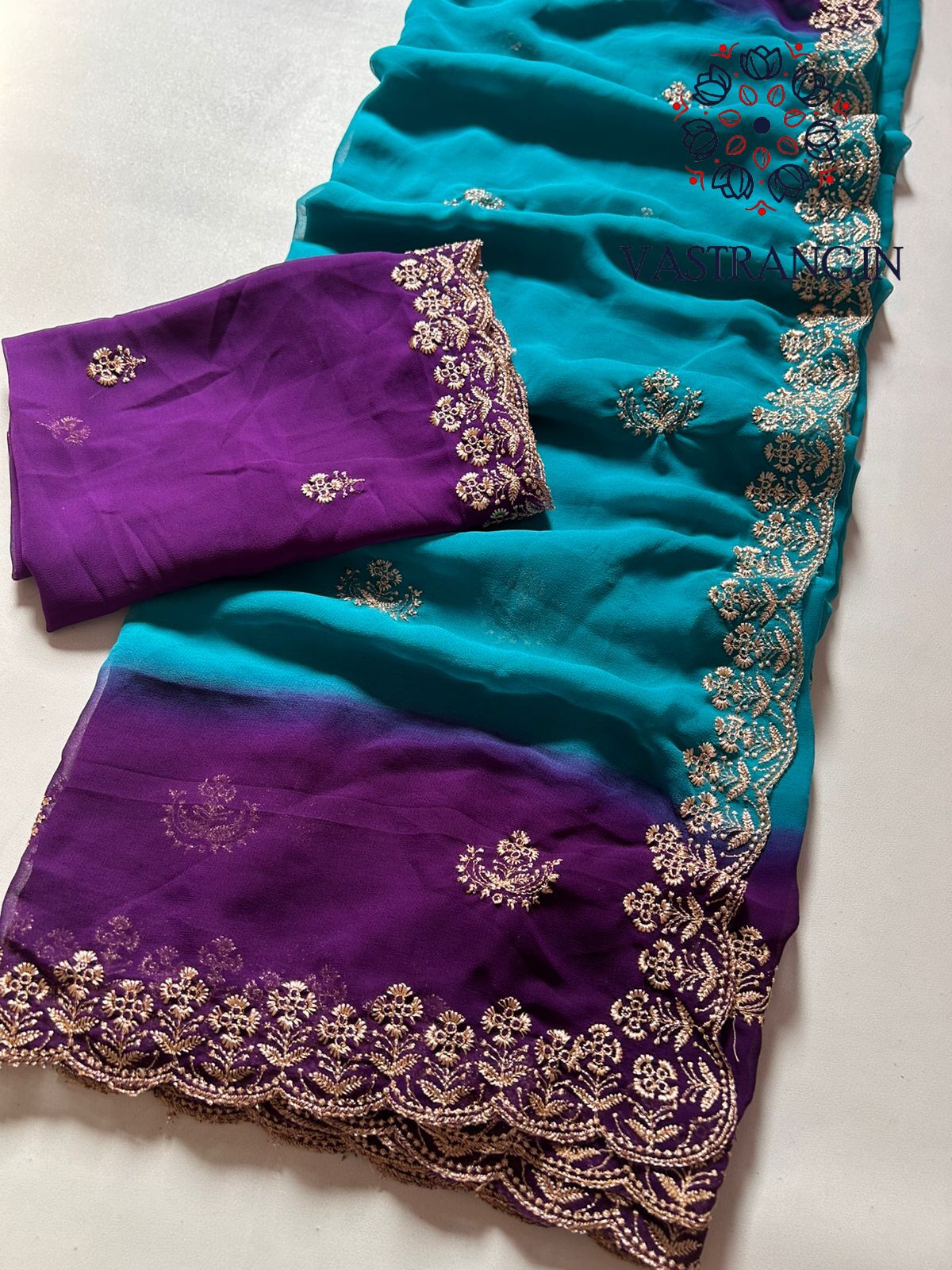 Partywear Soft Georgette Pedding Color Sequence Embroidery n Arca Border Work Fancy Designer Saree With Blouse