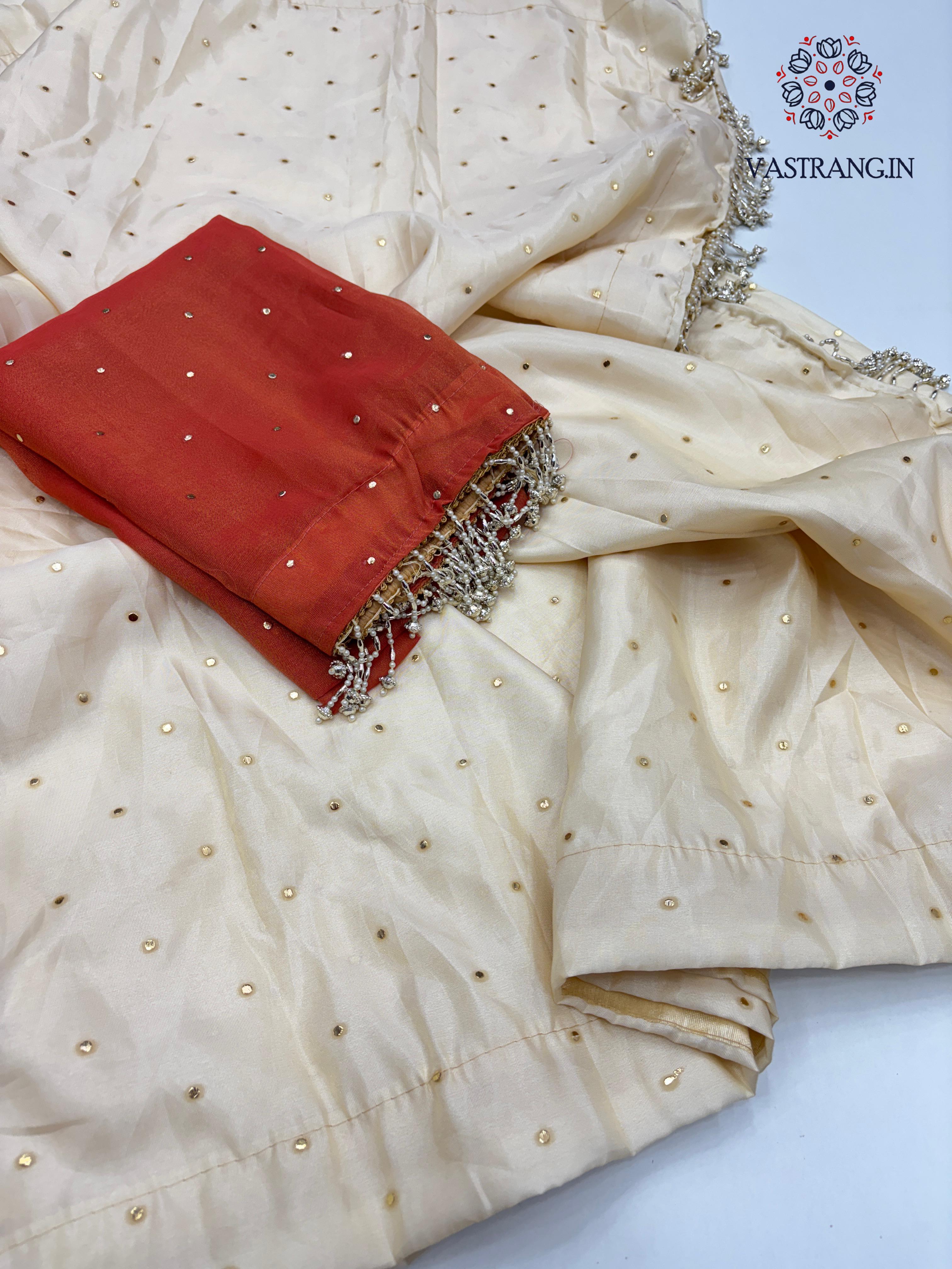 Bollywood Style Golden Colour Tissue Silk Mukesh Work With Heavy Fancy Lace Designer Saree