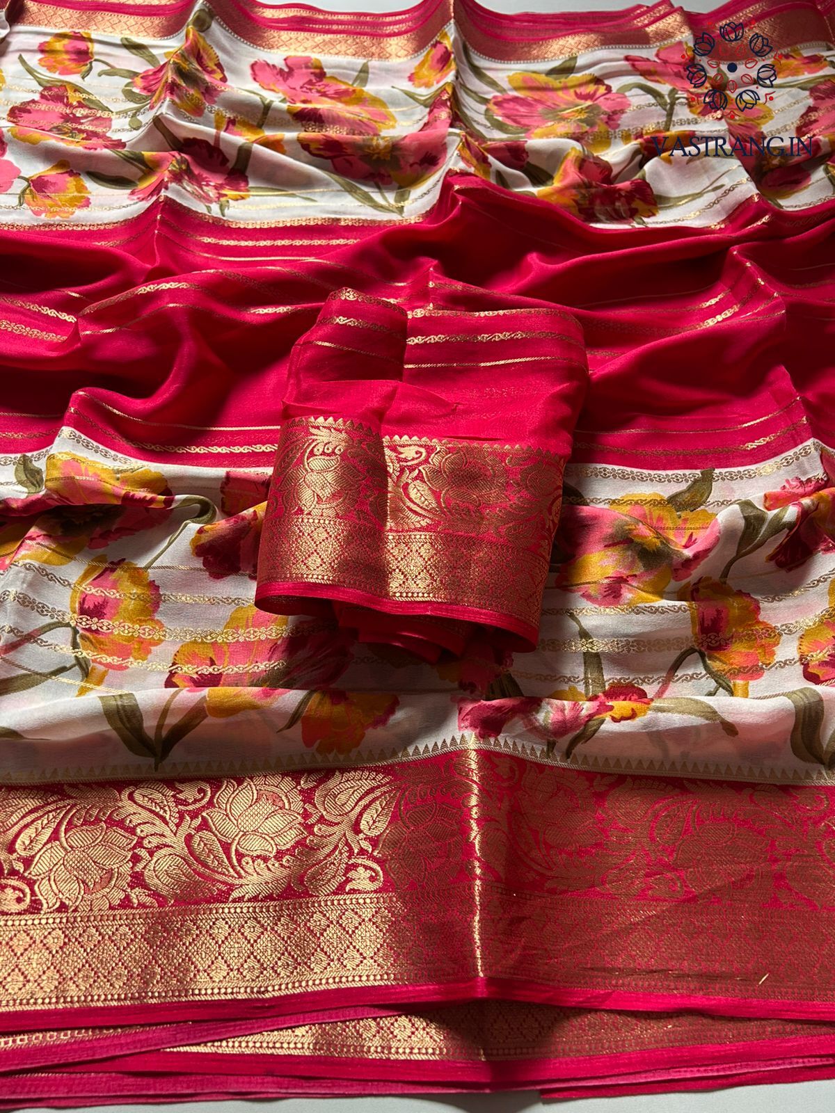 New Wedding Wear Silk Fabric Zari Jacquard Weaving Work Fancy Designer Saree With Blouse