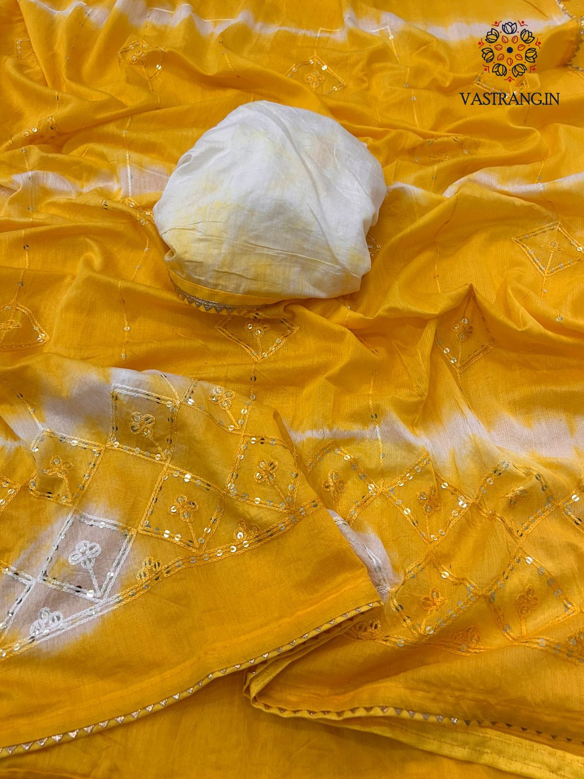 Admirable Soft Chinnon Silk Shibori Printed With Mirror Work Party Wear Saree For Wedding