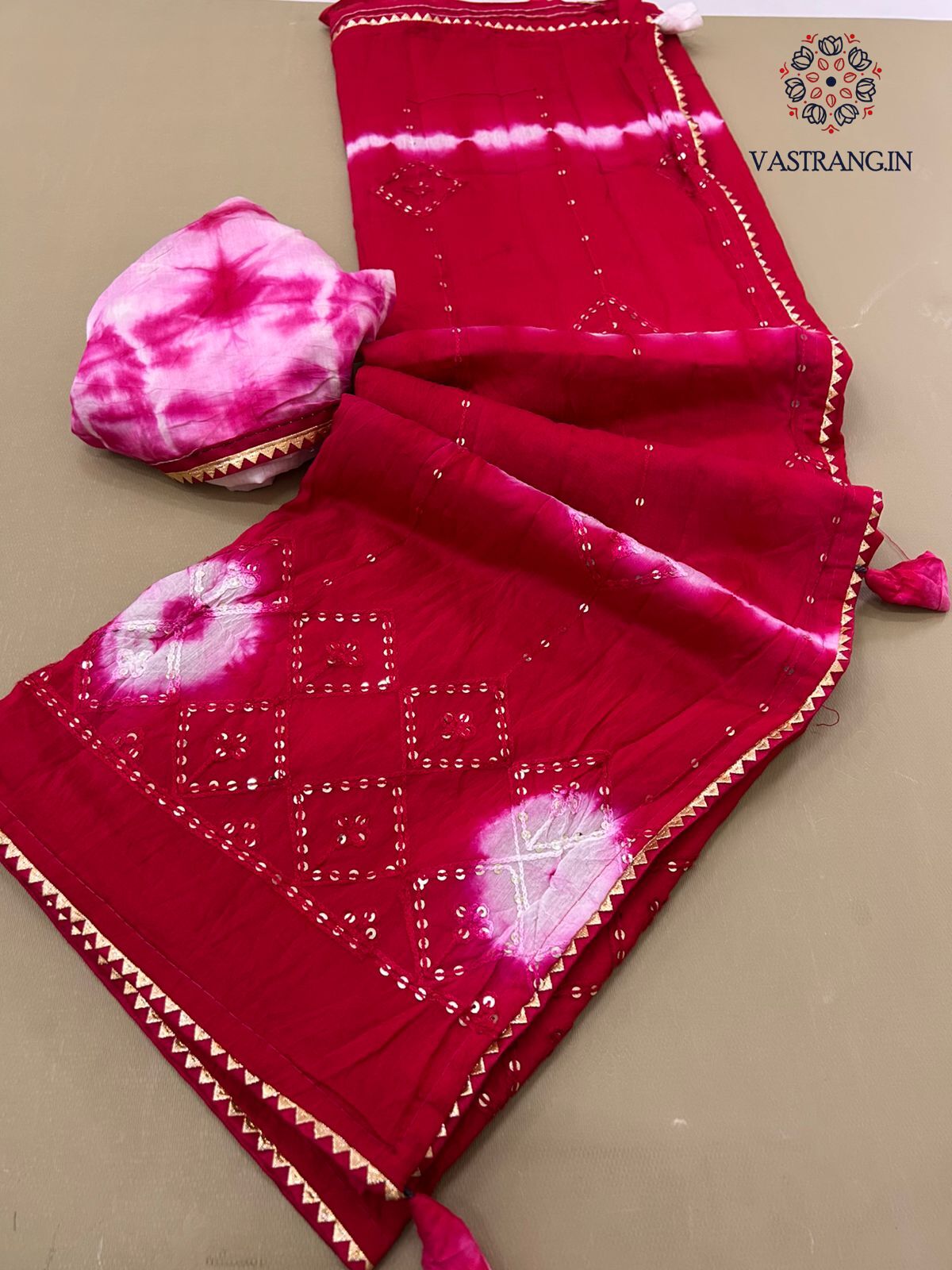 Admirable Soft Chinnon Silk Shibori Printed With Mirror Work Party Wear Saree For Wedding