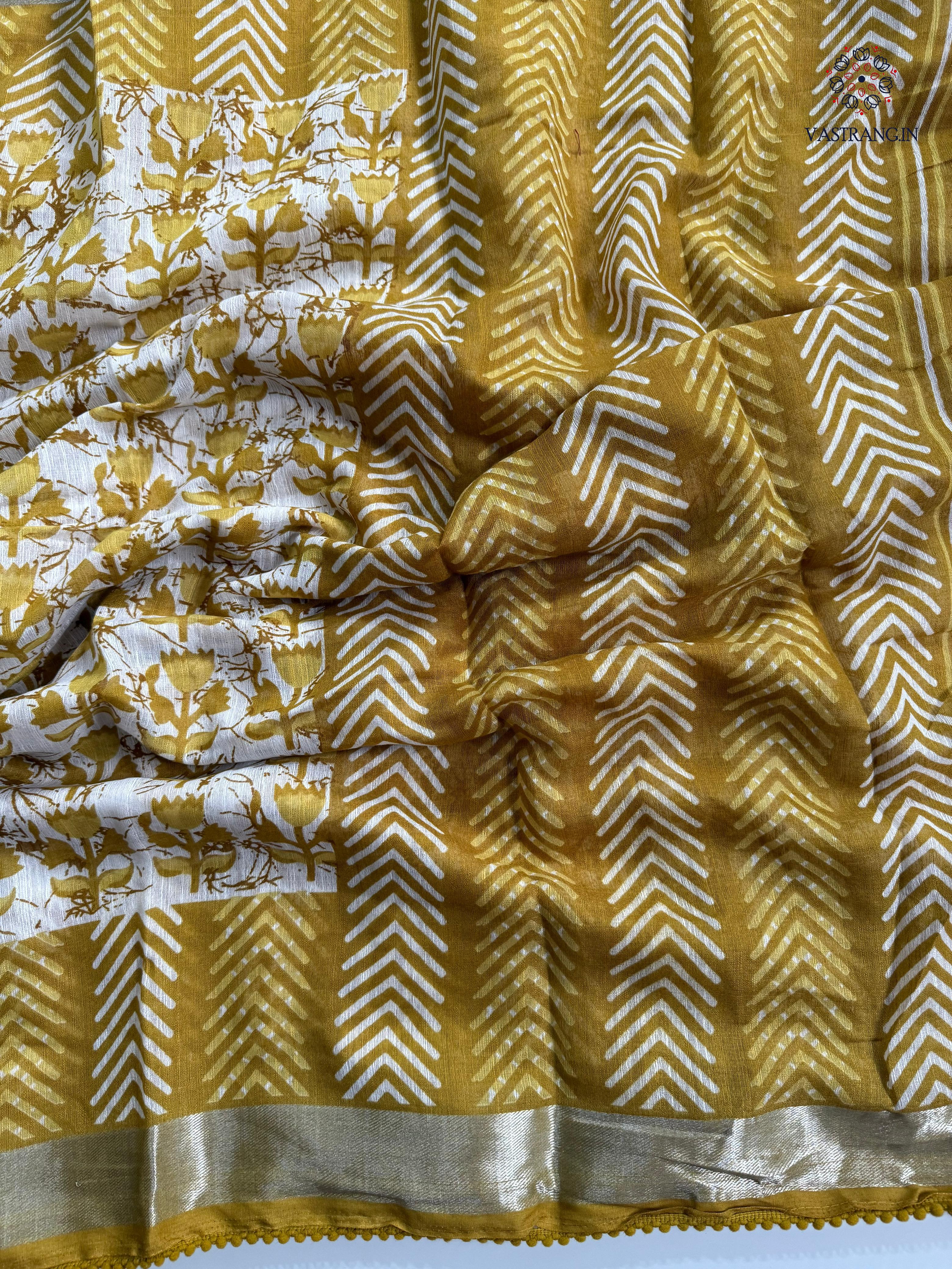 Sempiternal Kota Fabric Print n Zari Weaving Work Fancy Designer Saree With Blouse Piece