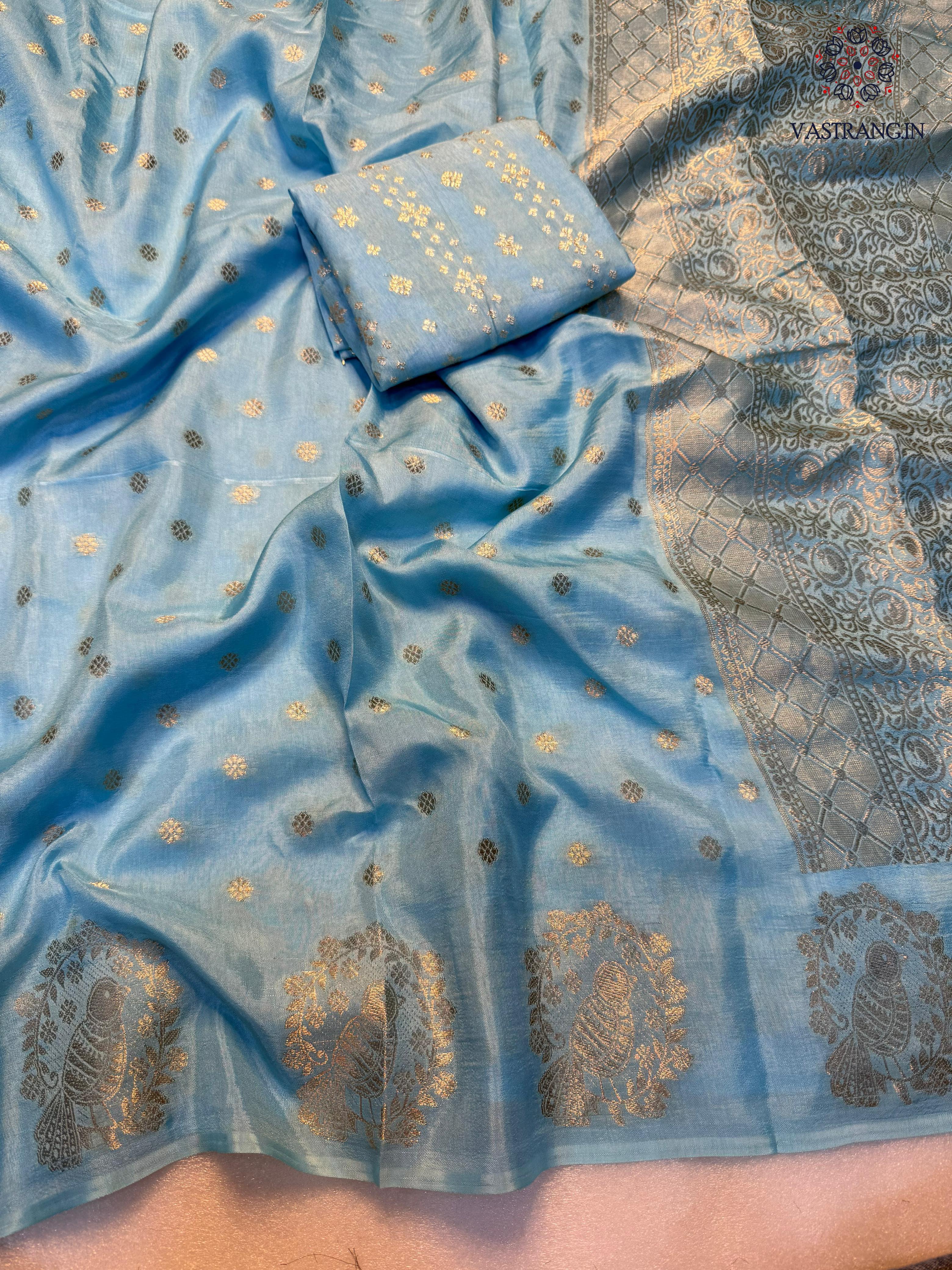 Dazzling Party Wear Pure Soft Viscose Crape Silk Zari Chit Palllu n Pichwari Border Fancy Designer Saree With Blouse